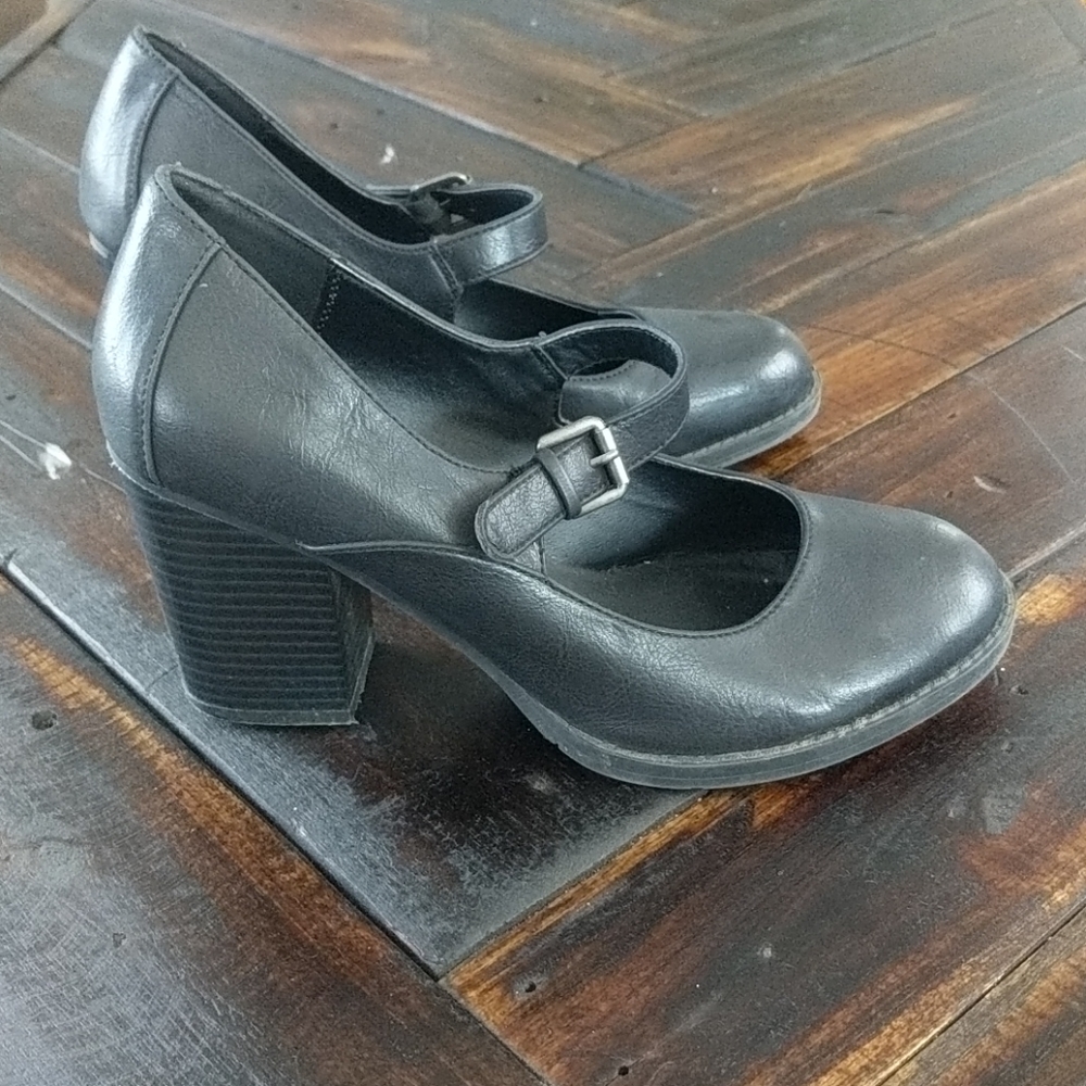 Mary Jane heels